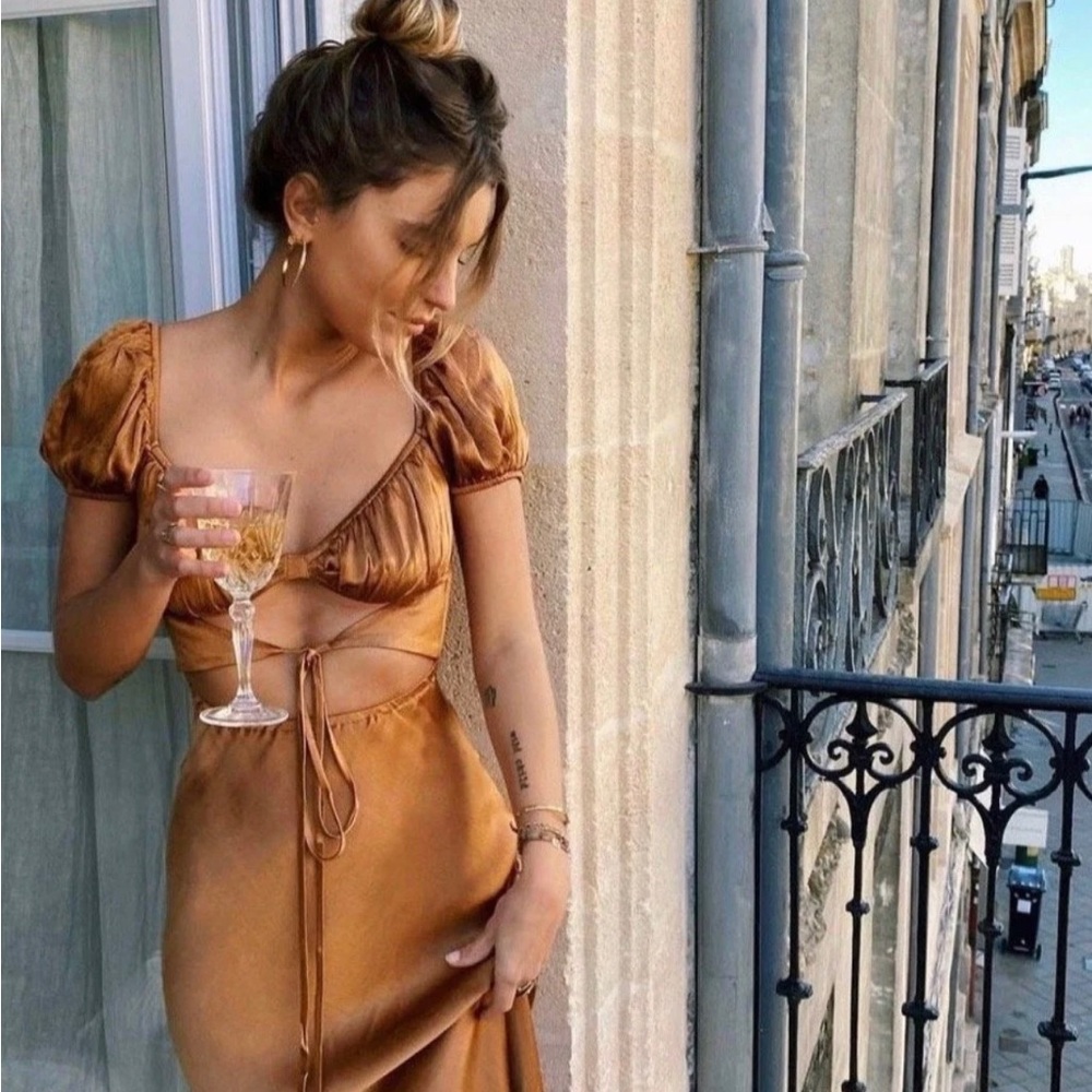 Verge Girl Au Revior Dress in Tan NWOT